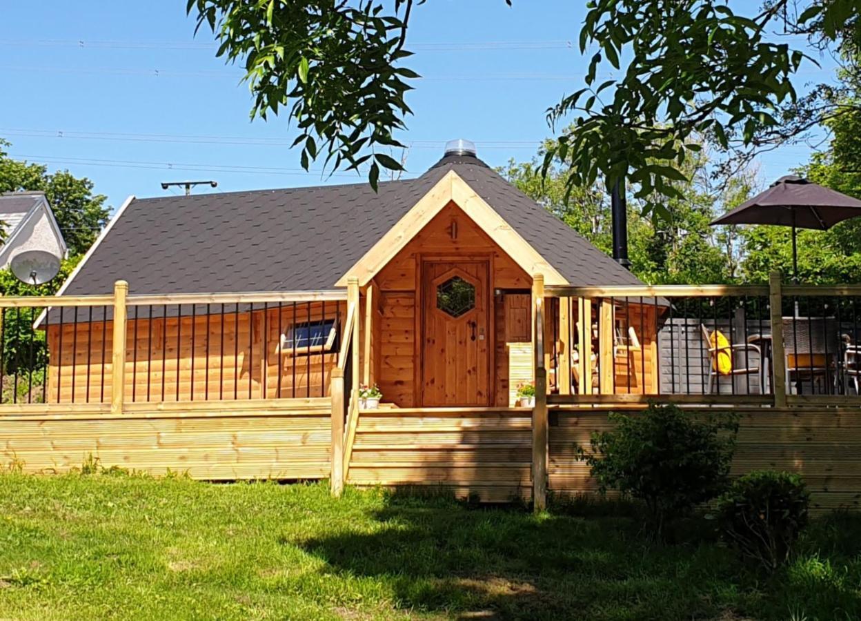 The Hive - Unique Log Cabin With Wood Burning Stove Ludchurch Екстер'єр фото