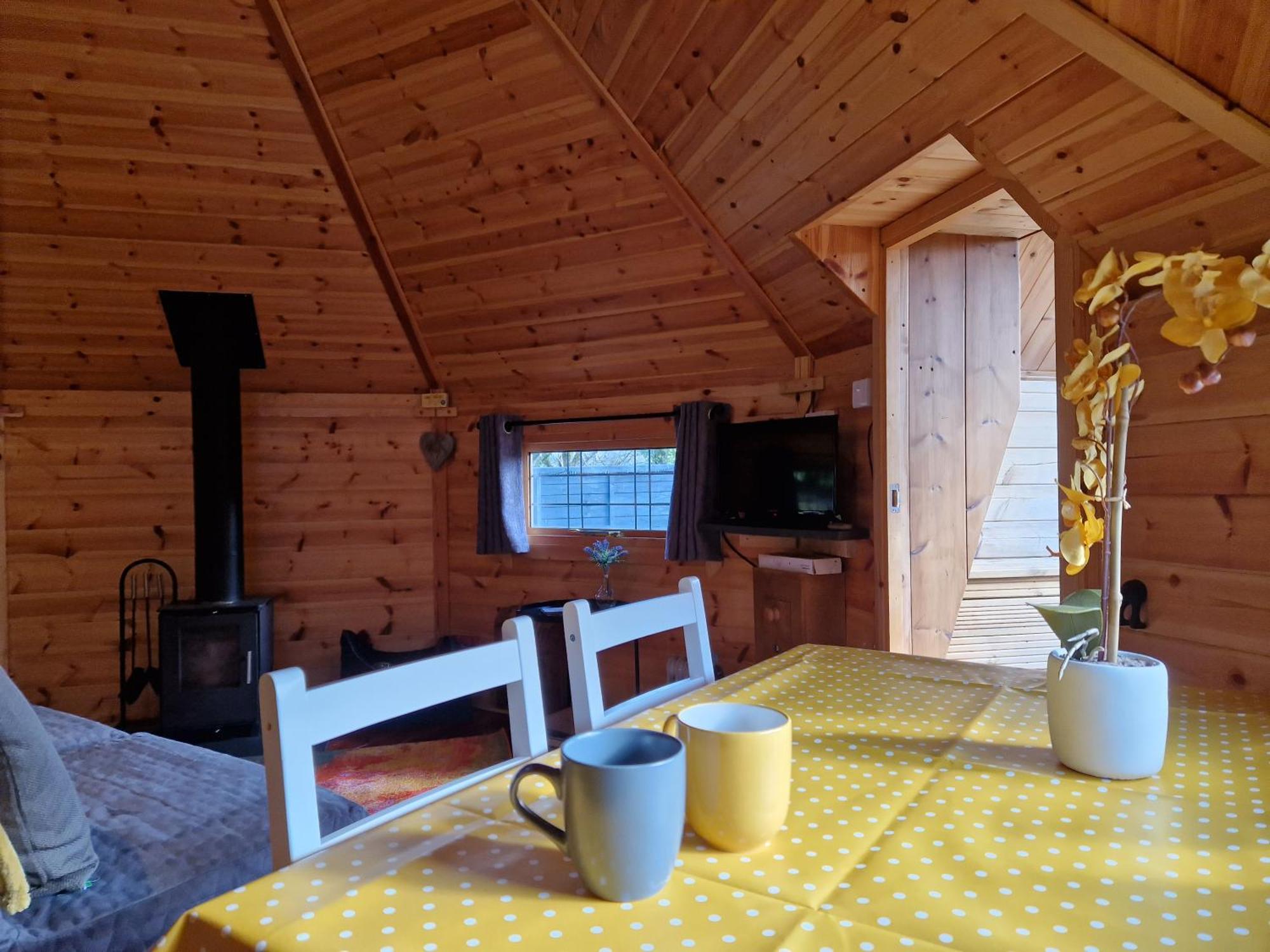 The Hive - Unique Log Cabin With Wood Burning Stove Ludchurch Екстер'єр фото